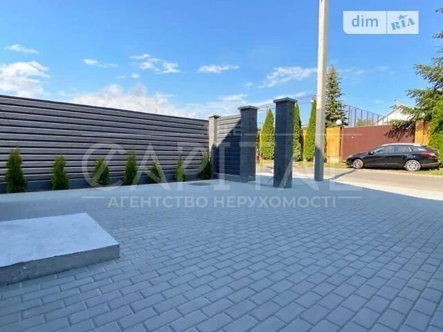 Продаж 3 поверхового таунхауса з ділянкою на 2 сотки, 140 кв