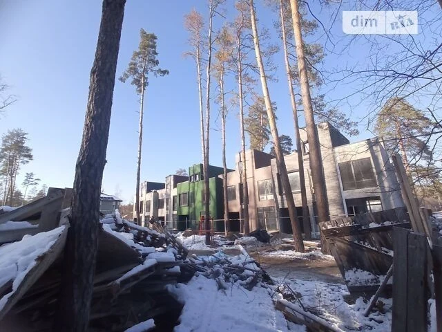 Продаж 3 поверхового таунхауса з ділянкою на 2 сотки, 145 кв