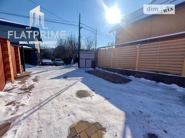 Продаж 2 поверхового таунхауса з ділянкою на 4 сотки, 74 кв.
