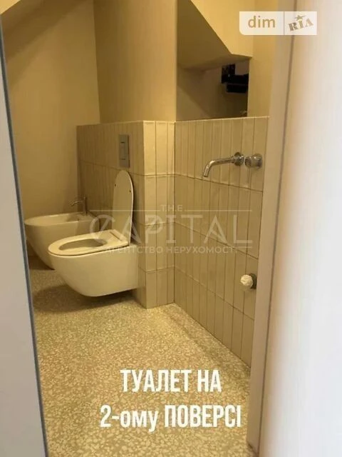 Продаж 3 поверхового таунхауса з ділянкою на 2 сотки, 135 кв