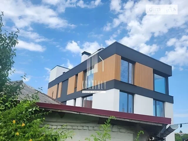 Продаж 3 поверхового таунхауса з ділянкою на 1 сотку, 198.8