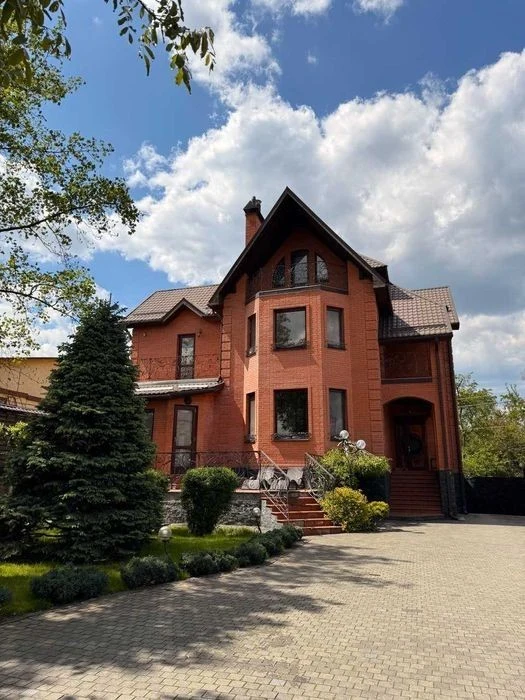 Продаж елітного будинку з сауною та барбекю, Солом'янський р