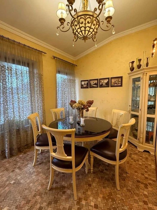 Продаж елітного будинку з сауною та барбекю, Солом'янський р