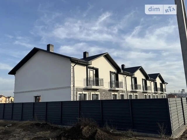 Продаж 2 поверхового таунхауса з ділянкою на 4.5 сотки, 119.