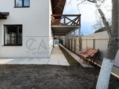 Продаж 2 поверхового таунхауса з ділянкою на 1 сотку, 90 кв.