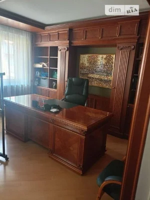Продаж 3 поверхового таунхауса з ділянкою на 3 сотки, 319.3