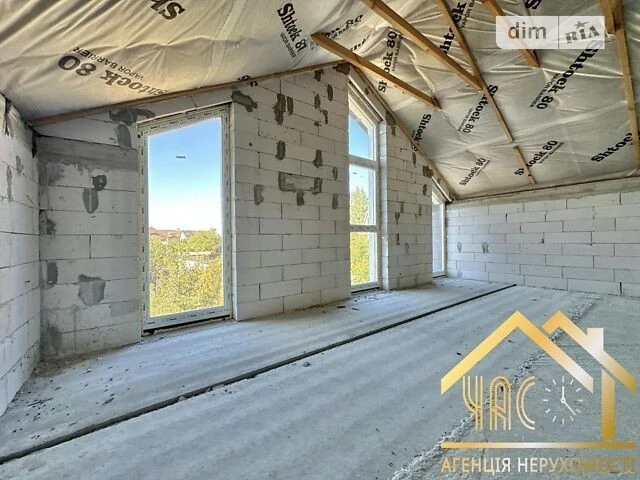 Продаж 2 поверхового таунхауса з ділянкою на 1 сотку, 112.5