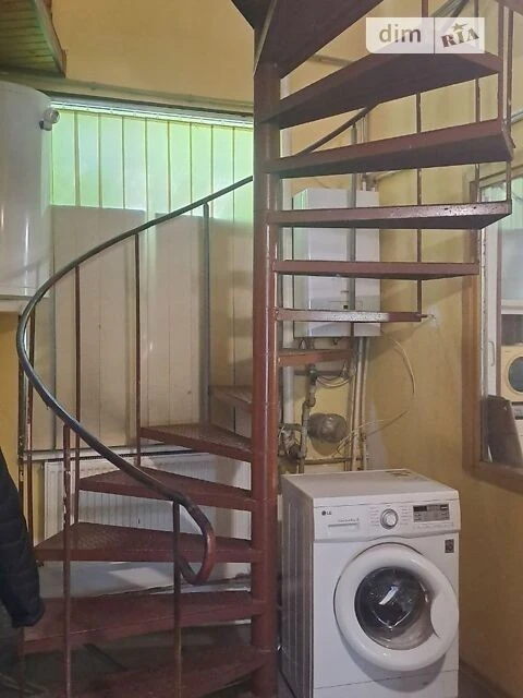 Продаж 2 поверхового будинку з верандою і ділянкою на 7 сото