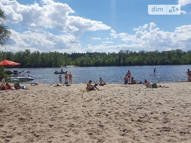 Продаж 2 поверхового будинку з ділянкою на 6 соток, 145 кв.
