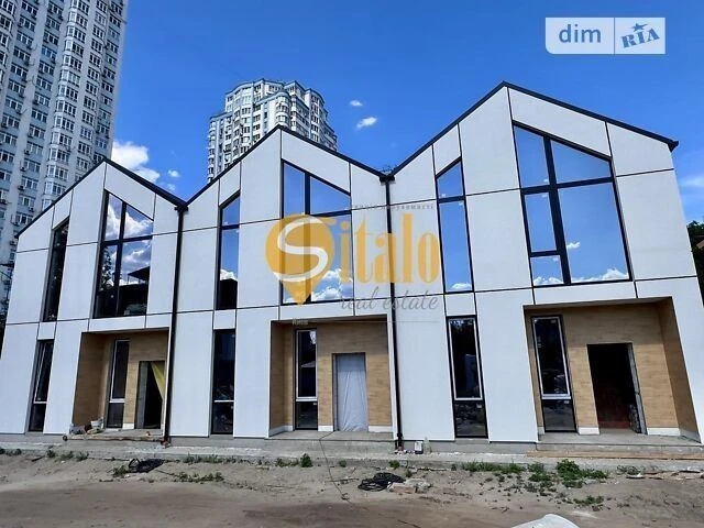 Продаж 2 поверхового таунхауса з ділянкою на 2 сотки, 120 кв