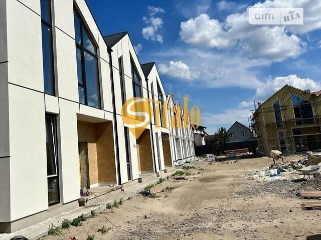 Продаж 2 поверхового таунхауса з ділянкою на 2 сотки, 120 кв