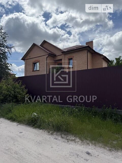 Продаж 2 поверхового будинку з верандою і ділянкою на 5 сото