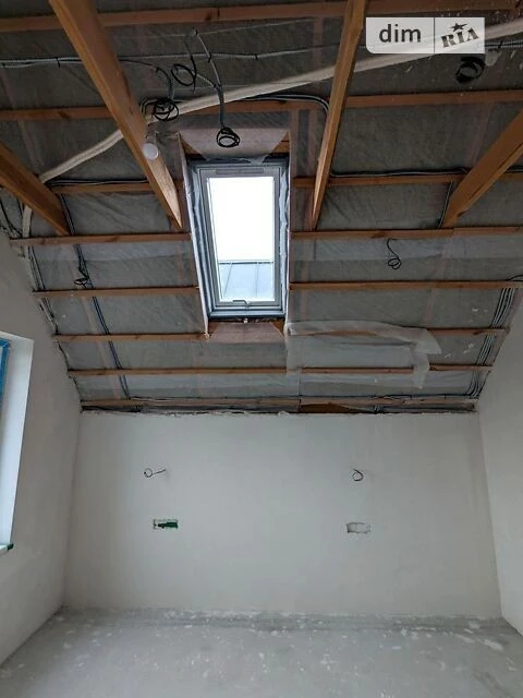 Продаж 3 поверхового таунхауса з ділянкою на 1 сотку, 89 кв.