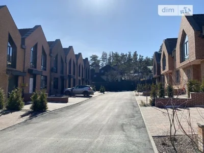 Продаж 2 поверхового таунхауса 104 кв. м, 3 кімнати, на вул.