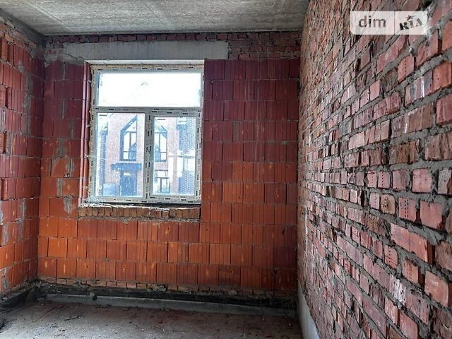 Продаж 2 поверхового таунхауса з ділянкою на 1.7 сотки, 105