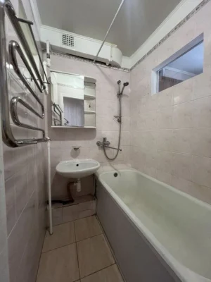 Affordable one-room apartment in Borshchagovka, next to the park