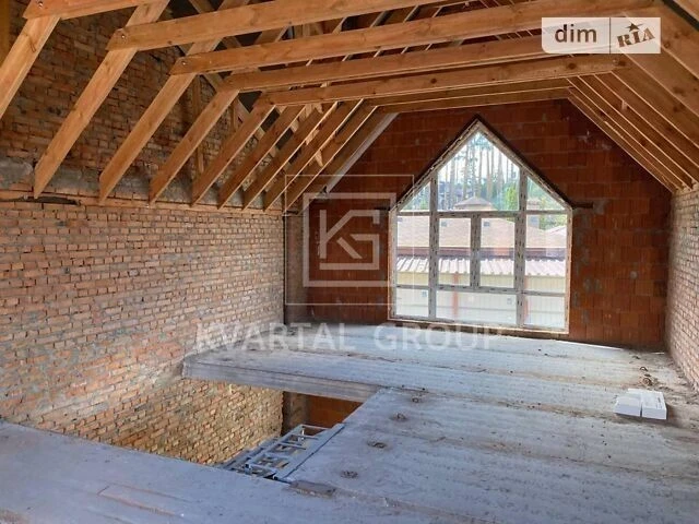 Продаж 2 поверхового таунхауса з ділянкою на 2.2 сотки, 125