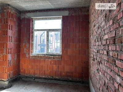 Продаж 2 поверхового таунхауса з ділянкою на 2.2 сотки, 125