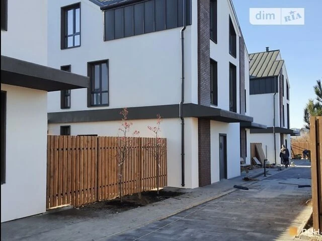 Продаж частини будинку на вул. Смерекова, 3 кімнати • ID 316