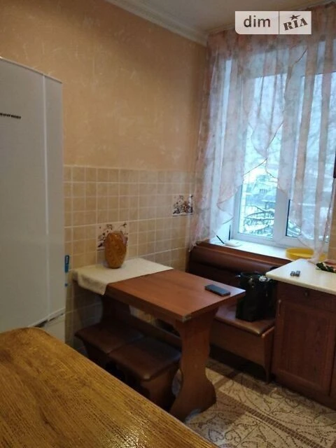 Продаж 4 поверхового таунхауса з ділянкою на 2 сотки, 137 кв