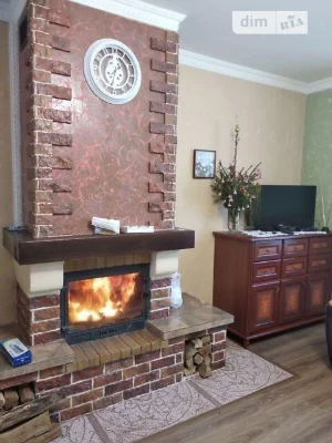 Продаж 4 поверхового таунхауса з ділянкою на 2 сотки, 137 кв