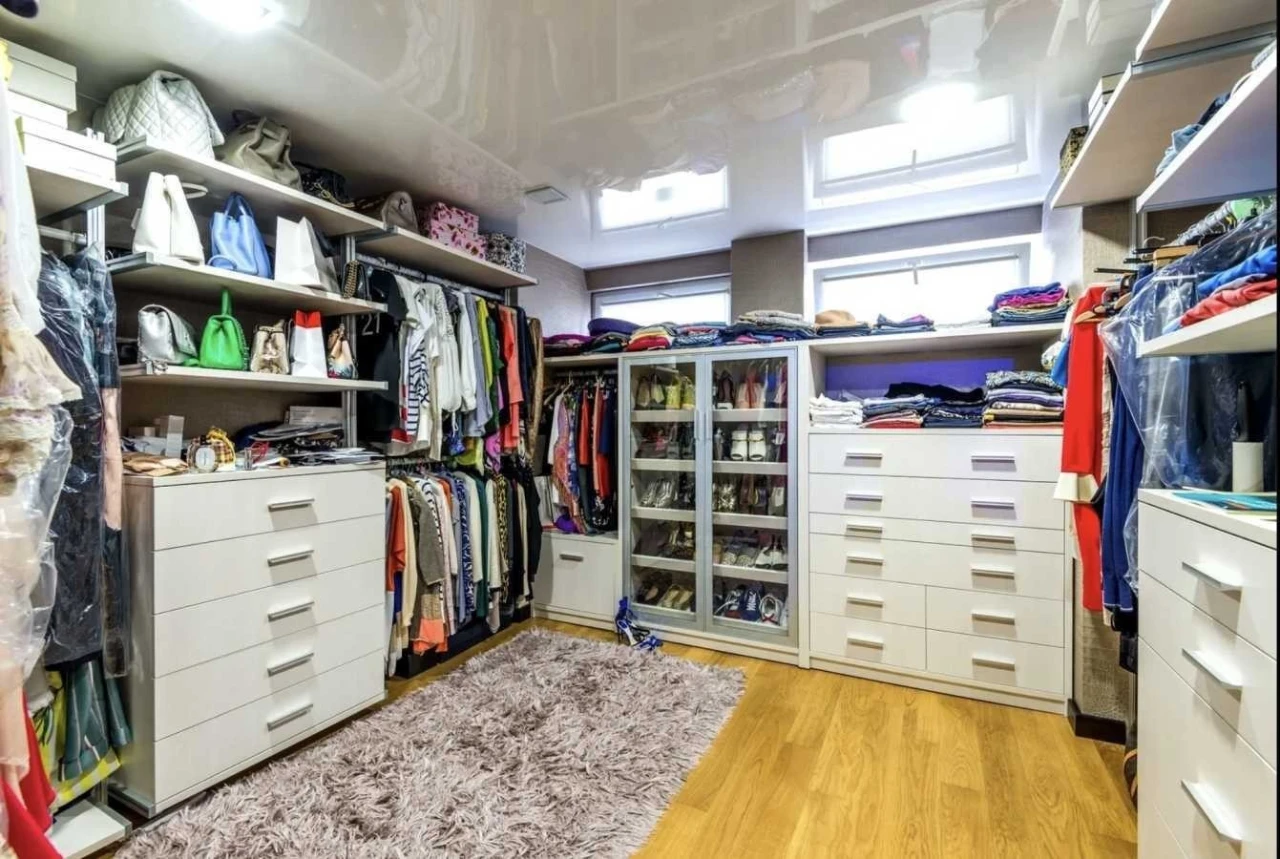 Продаж будинку 260 м², Святищенська вул.
