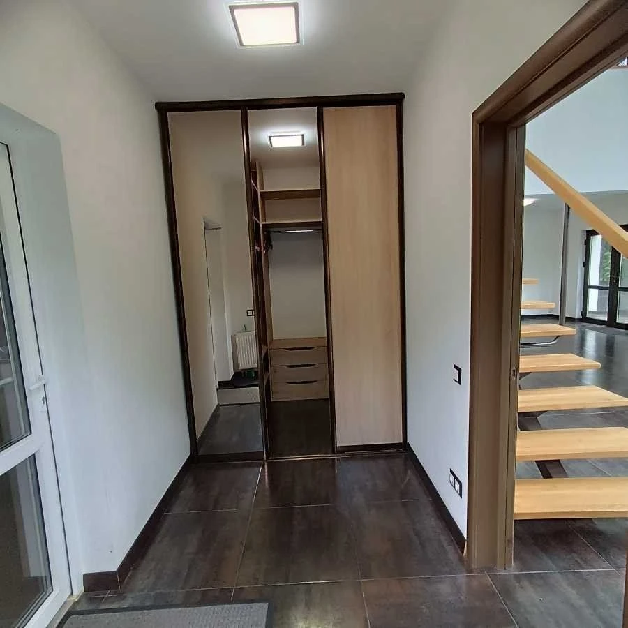 Продаж будинку 250 м², 1-й Садовий пров.