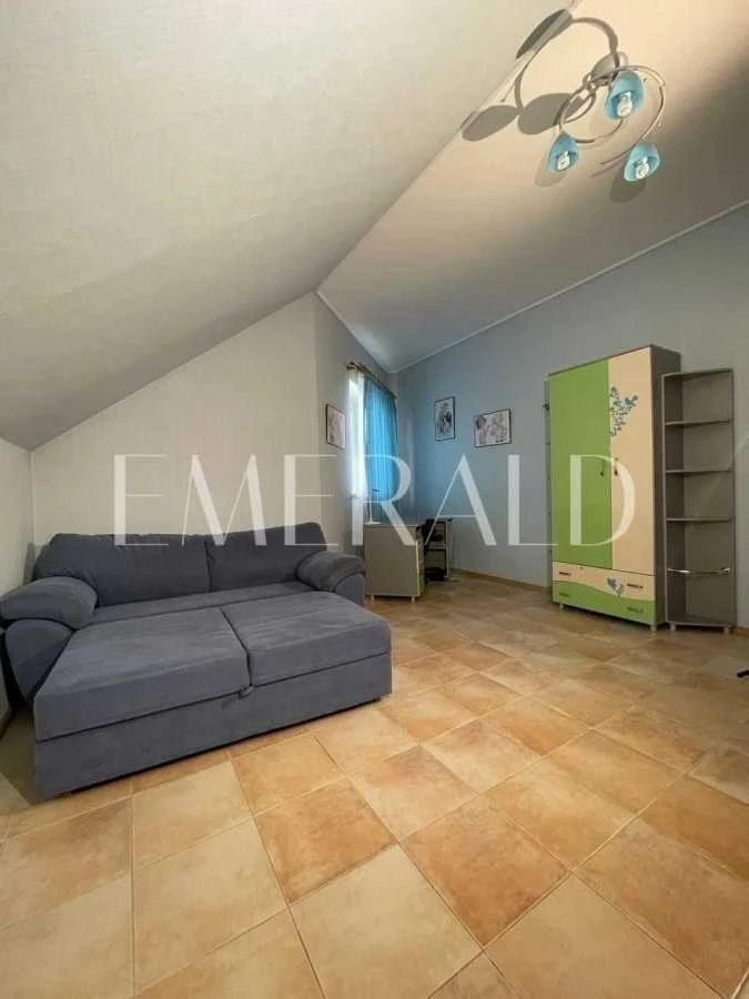 Продаж будинку 218.1 м², Молодіжна вул., 10В