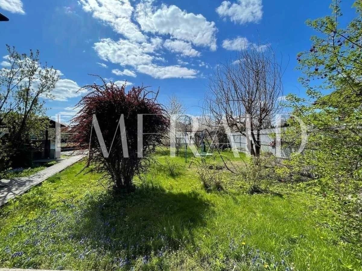Продаж будинку 218.1 м², Молодіжна вул., 10В