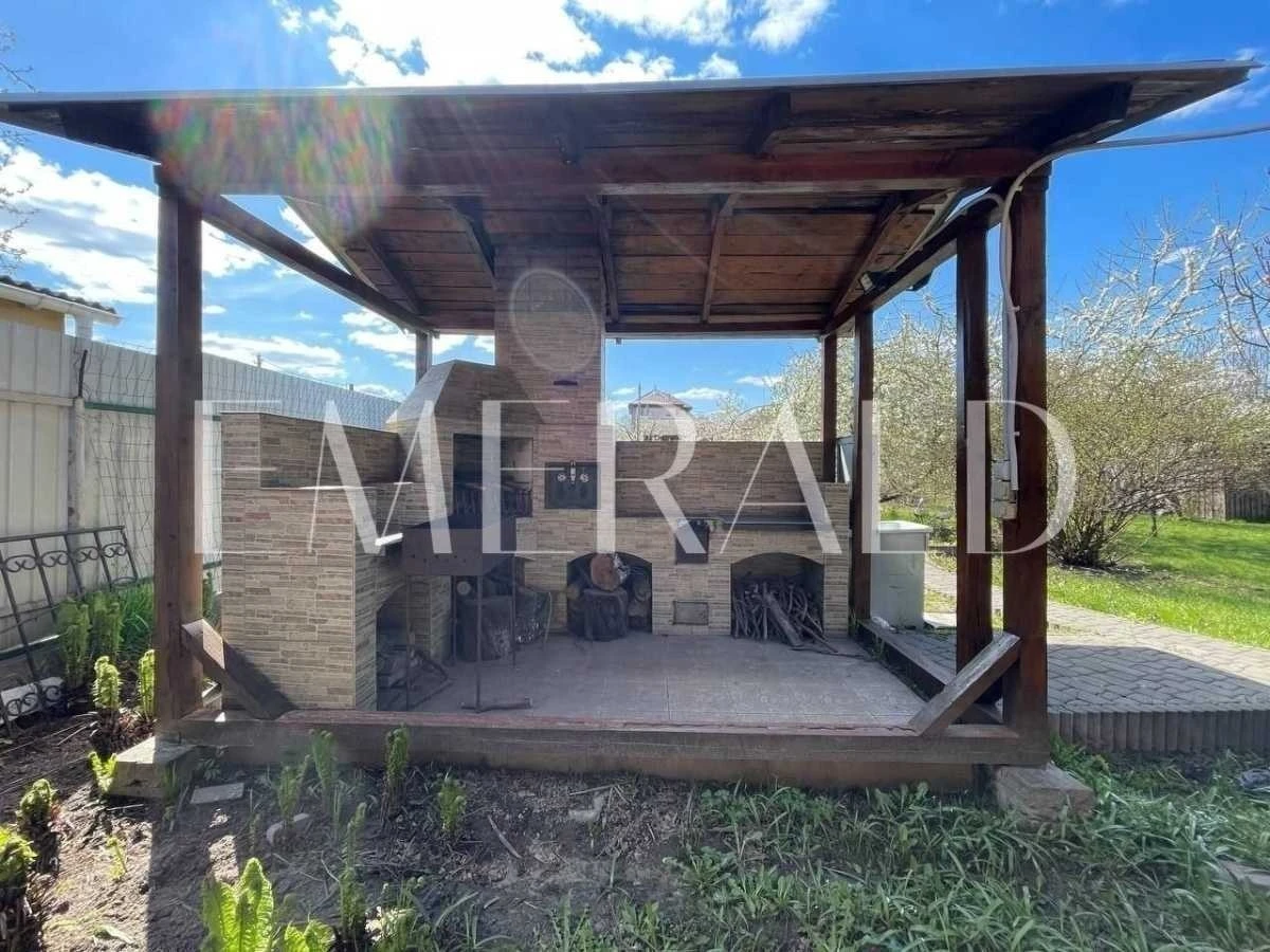 Продаж будинку 218.1 м², Молодіжна вул., 10В