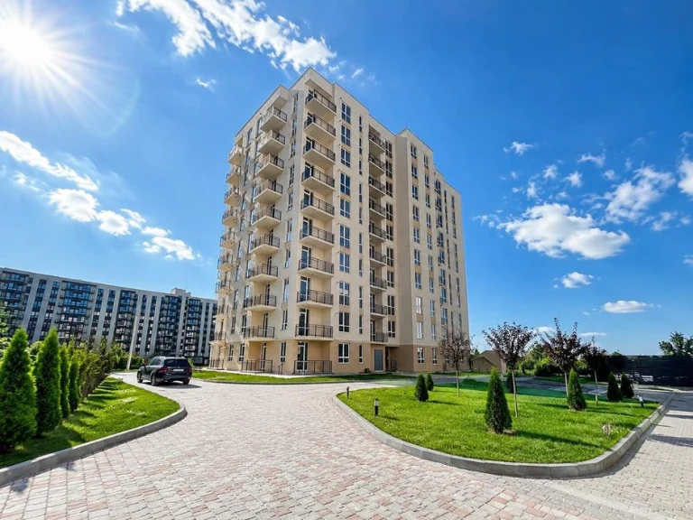 New building with renovation without commission for the buyer