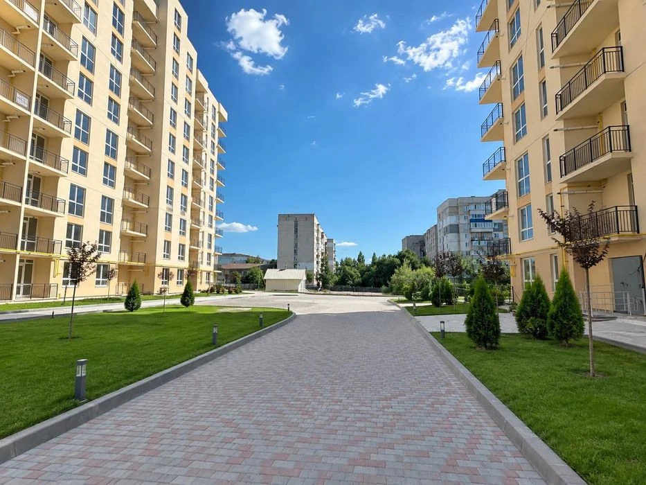 New building with renovation without commission for the buyer