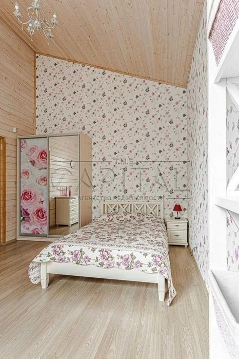 Продаж / Будинок / 300 м2 / Биківня / Київ / метро Лісова, б