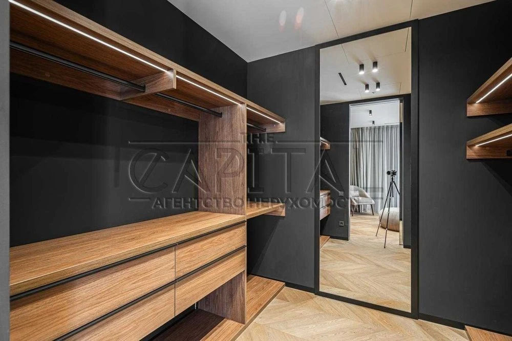 Продаж/Будинок/303м2/Київ/Дарницький