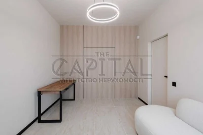 Продаж будинку 252 м2, газ, ліс, з ремонтом, 5 соток ділянка