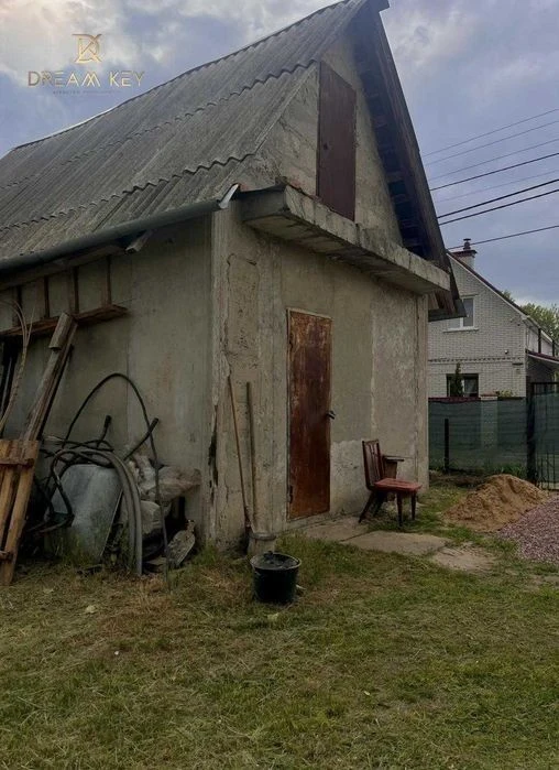 Продам Будинок підзнос в Києві, з ділянкою 6сот Осокорки все