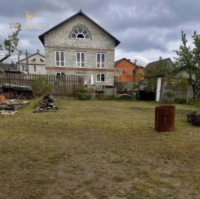 Продам Будинок підзнос в Києві, з ділянкою 6сот Осокорки все