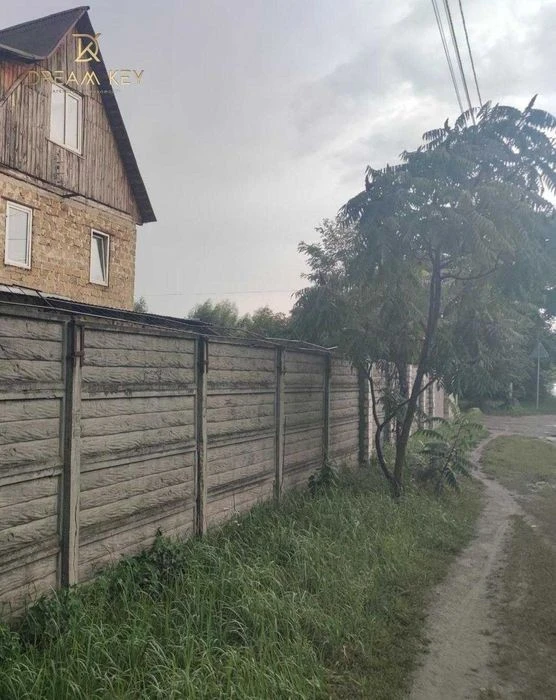 Продам Будинок підзнос ділянка 6сот, бізнес локація вул. Цен