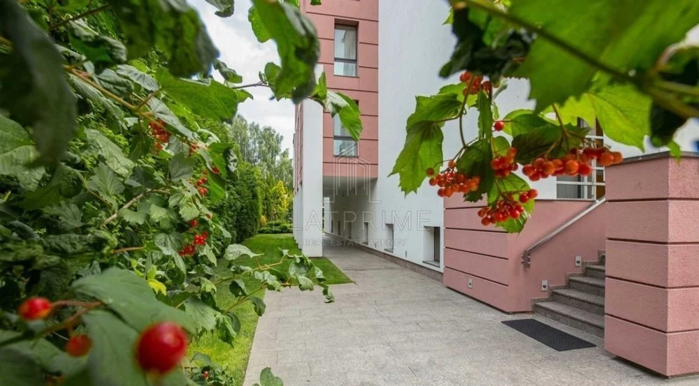 Продаж сучасного будинку КМ Золоті ворота