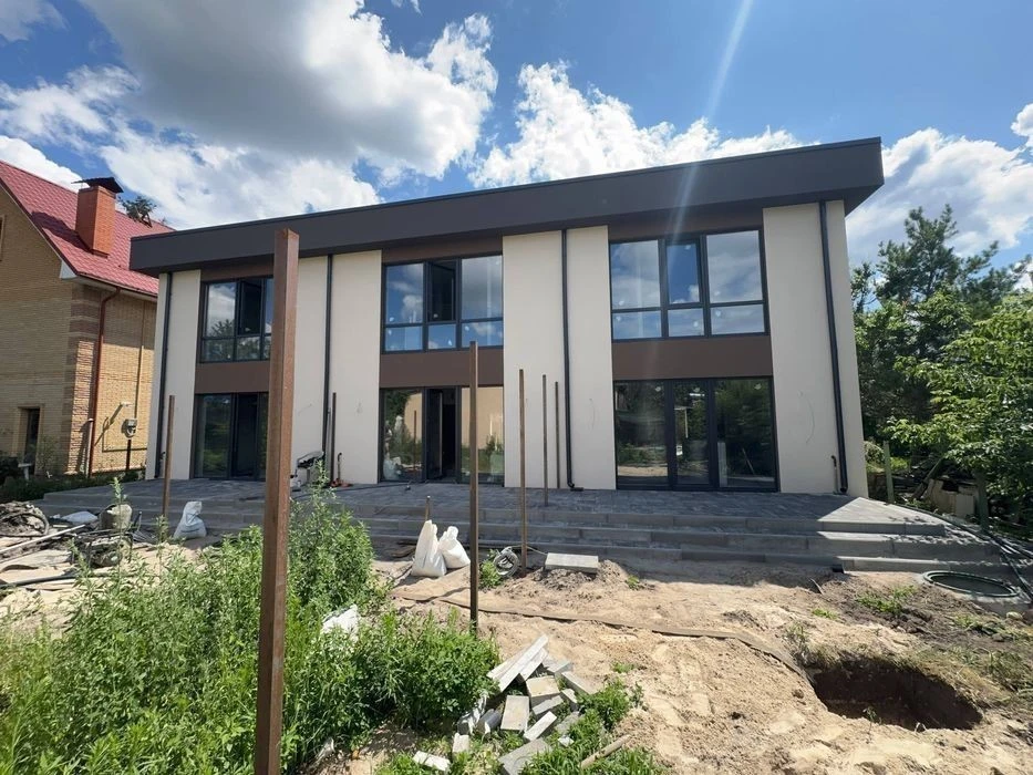 Таунхаус з чорновою обробкою 115 м² та 2 сотки (від забудовн