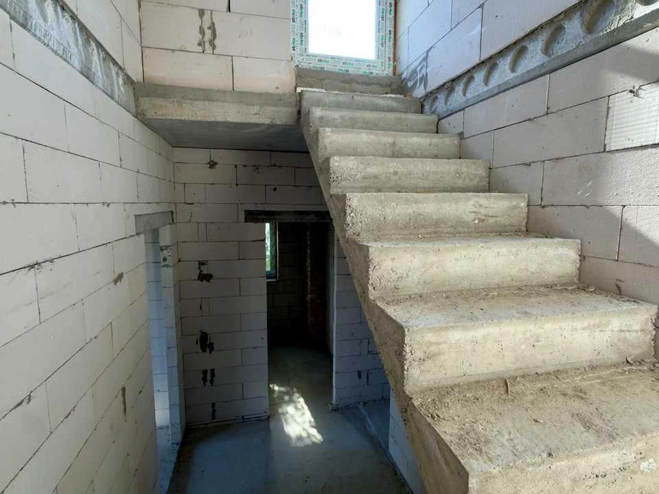 Будинок. Київ, 55-та Садова вул.