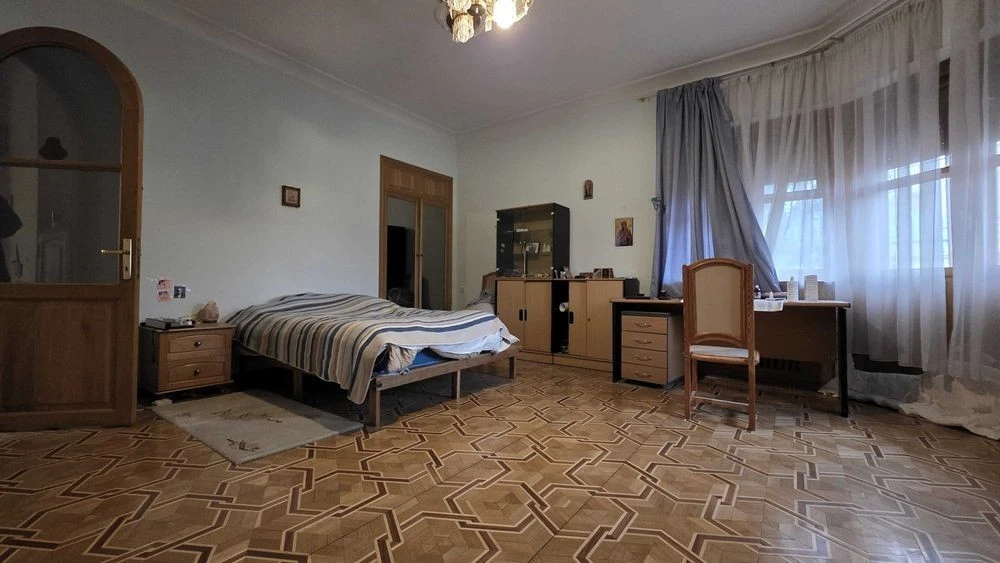 Продаж будинку 800 м² | 22 сотки | вул. Красицького | Площа