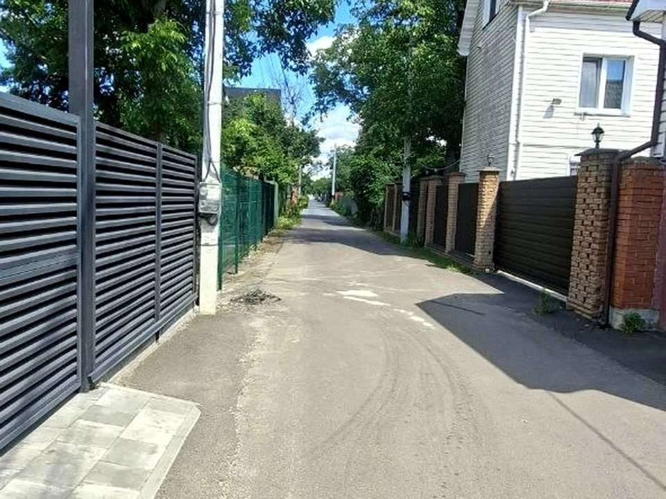 Будинок. Київ, 3-тя Садова вул.