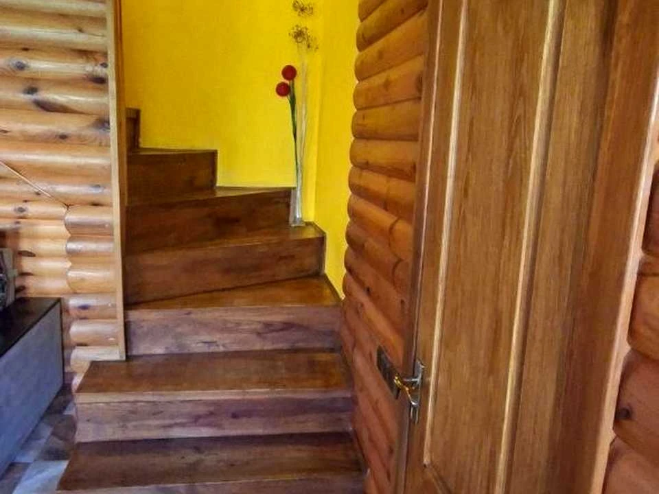 Будинок. Київ, 3-тя Садова вул.