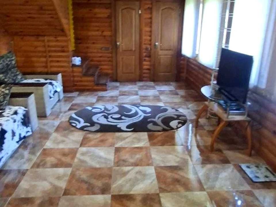 Будинок. Київ, 3-тя Садова вул.
