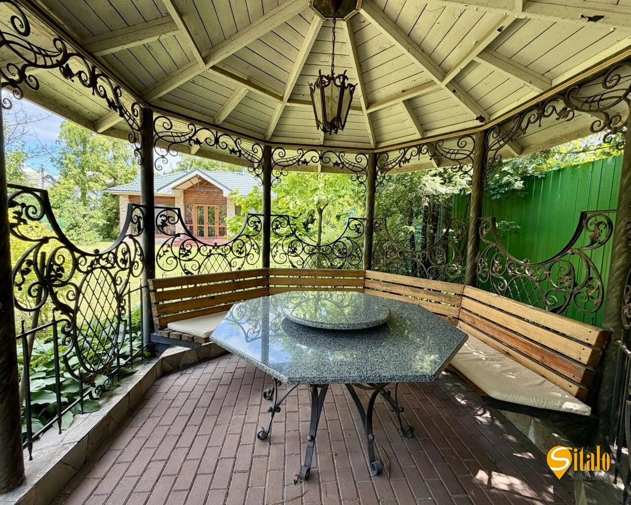 Продажа дома 250 м², 133-я Садовая ул.