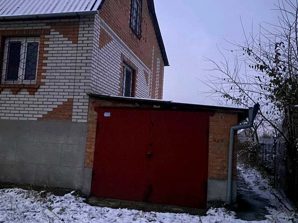 Будинок. Київ, провулок 3-й Лісостеповий