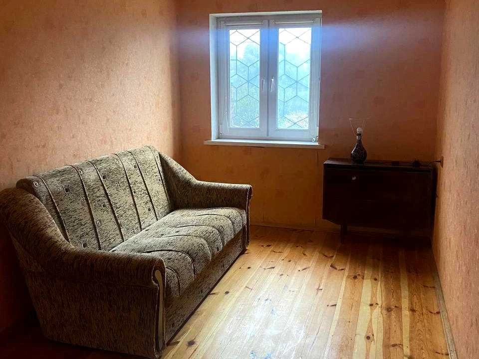Будинок. Київ, провулок 3-й Лісостеповий