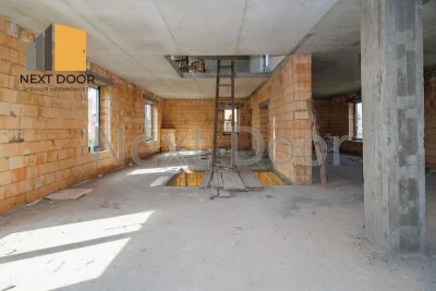 Продам будинок у Києві: 4 кімнати ** м², 4 сотки. ОБОЛОНЬ