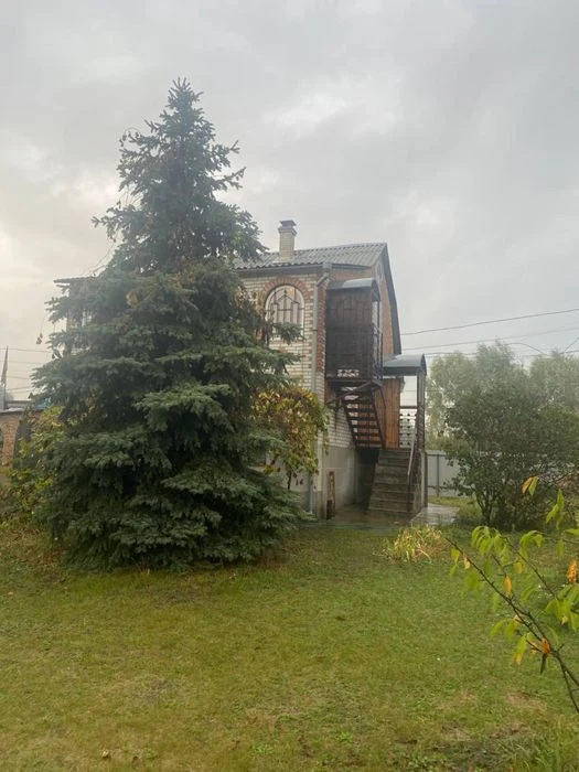 Продам будинок із земельною ділянкою в Києві, Дарницький рай